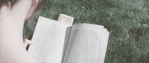 10 cosas que hacemos todos los amantes a la lectura 